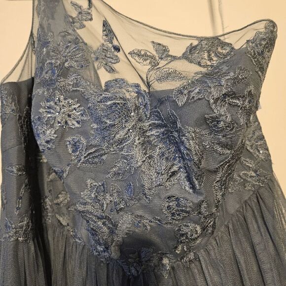 David's Bridal one shoulder Bride maids dress - Picture 14 of 14